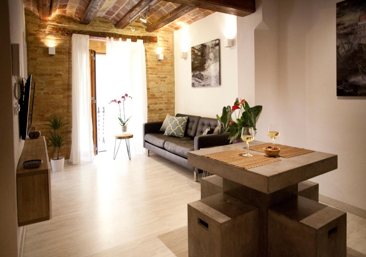 Authentic Charming Apartment/Wifi/Air Conditioning Valencia Exterior photo