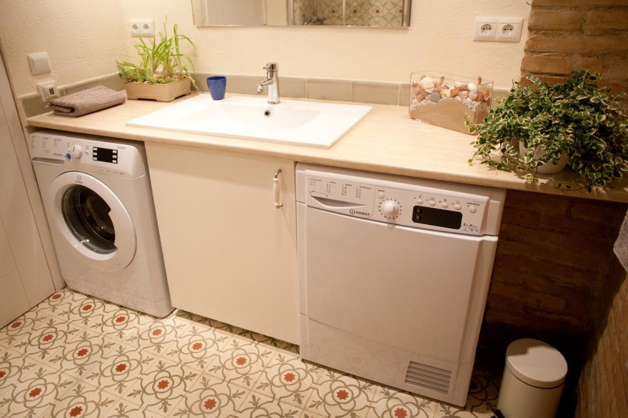 Authentic Charming Apartment/Wifi/Air Conditioning Valencia Exterior photo