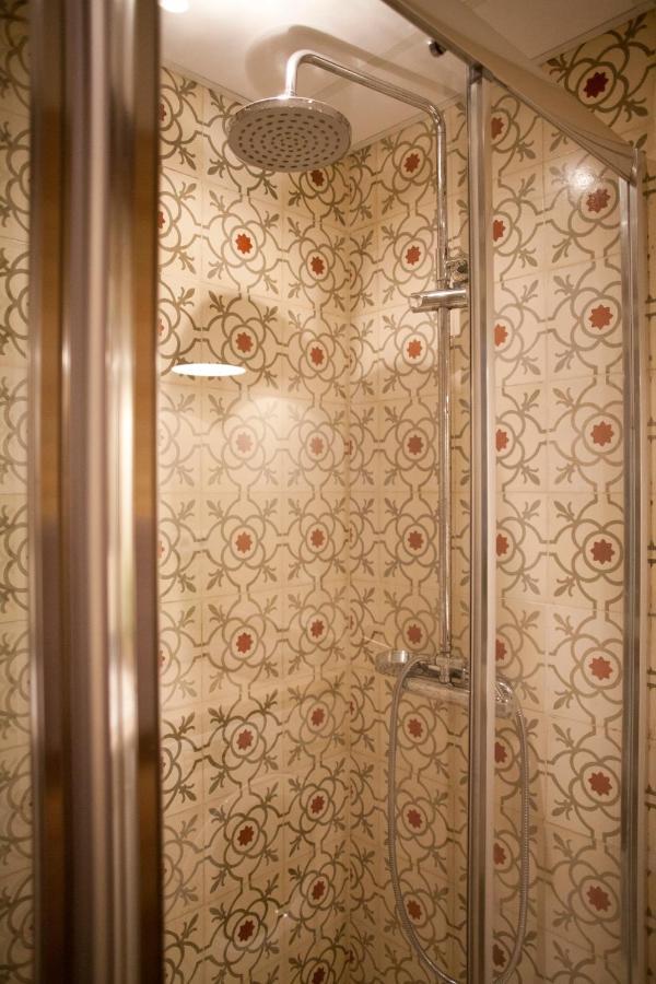 Authentic Charming Apartment/Wifi/Air Conditioning Valencia Exterior photo